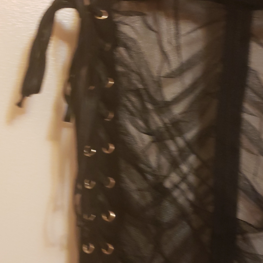 Dress - Picture 4 of 6